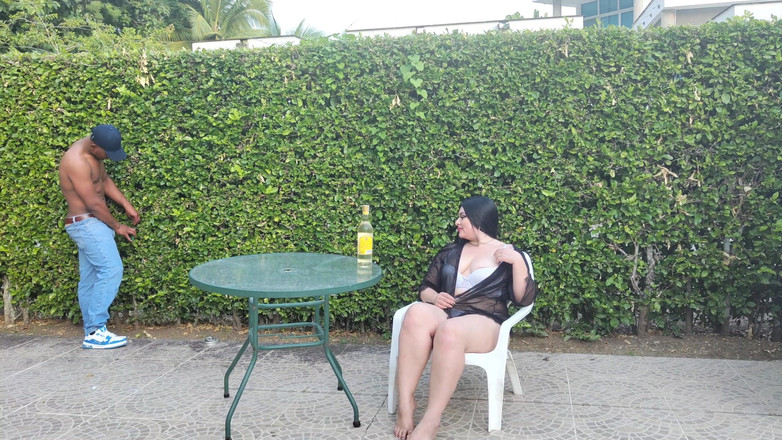 Rioc69: 상사가 섹스를 명령할 때 주의를 기울이는 방법을 아는 Rioc