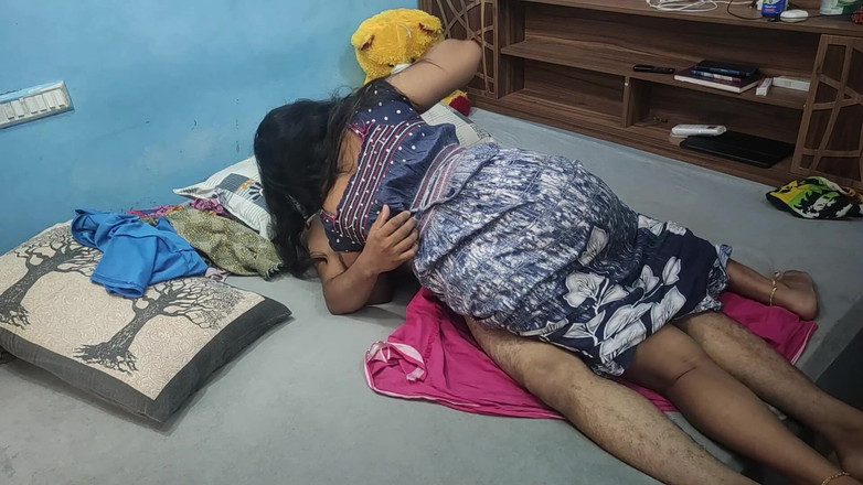 Vaigavarun45: 바이슈나비와 샤룬 라즈의 실제 섹스