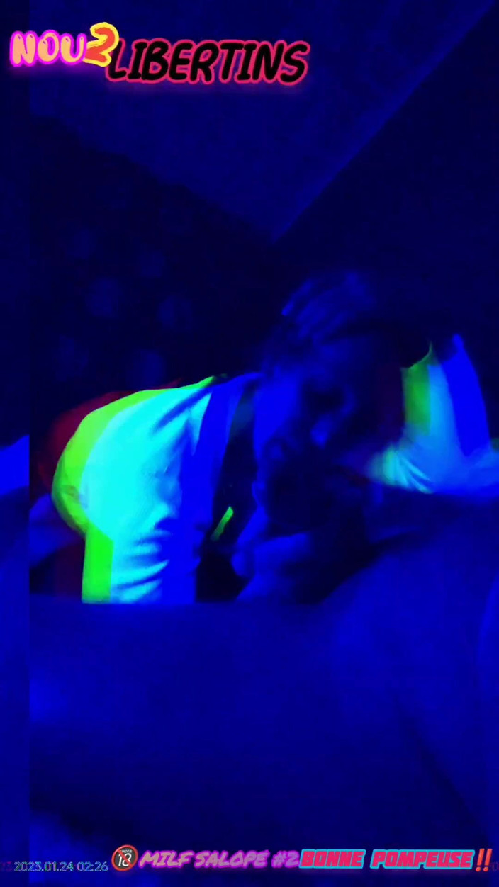 Hot couple libertin: 放荡熟女 #2 好泵！