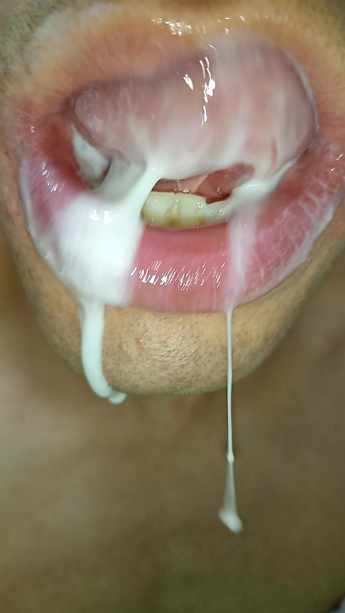 Rey rey: Ich liebe sperma in meinen mund, die zunge, lange zunge,...