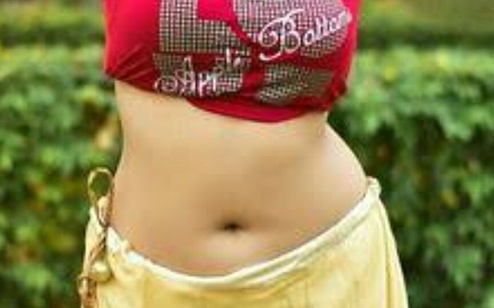 HP capsule: Tôi đút dưa chuột vào âm hộ của tôi