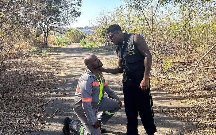 TheBlacKHunterr: Küçük düşüren işçi