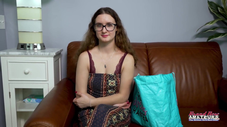 Brand New Amateurs: Teen nerd comes in for audition sucks cock and fucks...