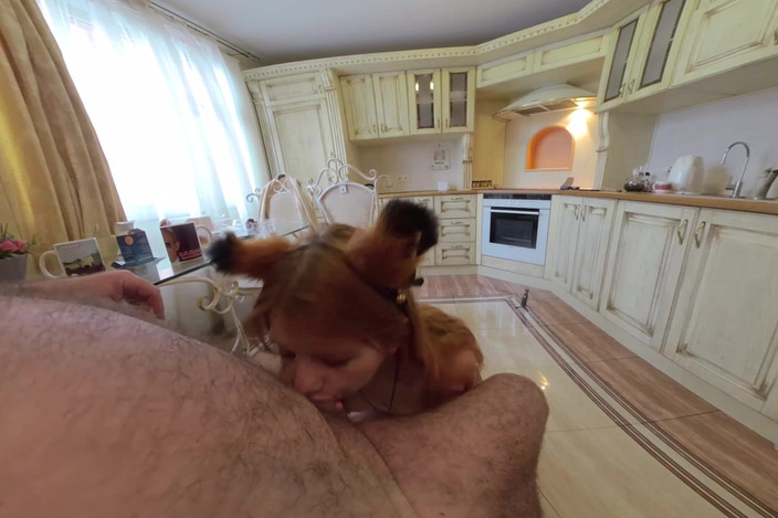 Vrx clouds: dengan secawan kopi