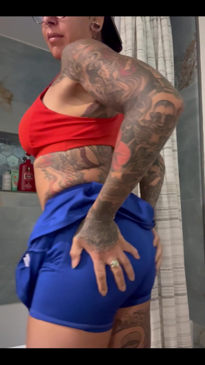 Celine Shore: Vyježte do posilovny