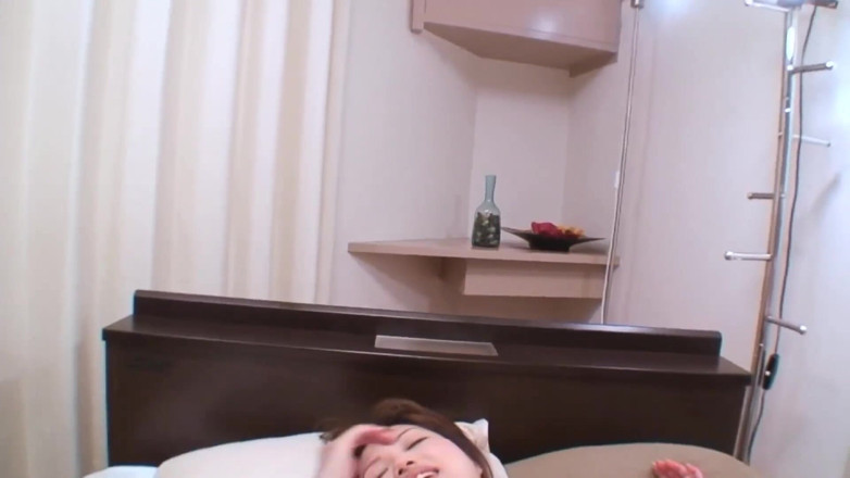 Asiatiques: Cock loving japanese babe gets fucked in her hairy cunt