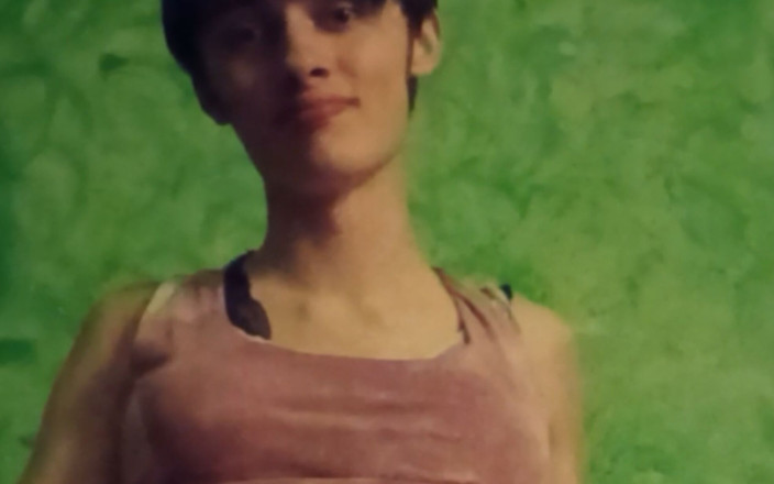 Aliciaquinn: 안녕하세요 나는 Alicia Quinn 나는 발정난 소녀입니다