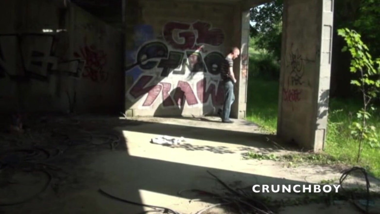 EXHIB BOYS: Two young scally lads fuck in exhib outdoor place