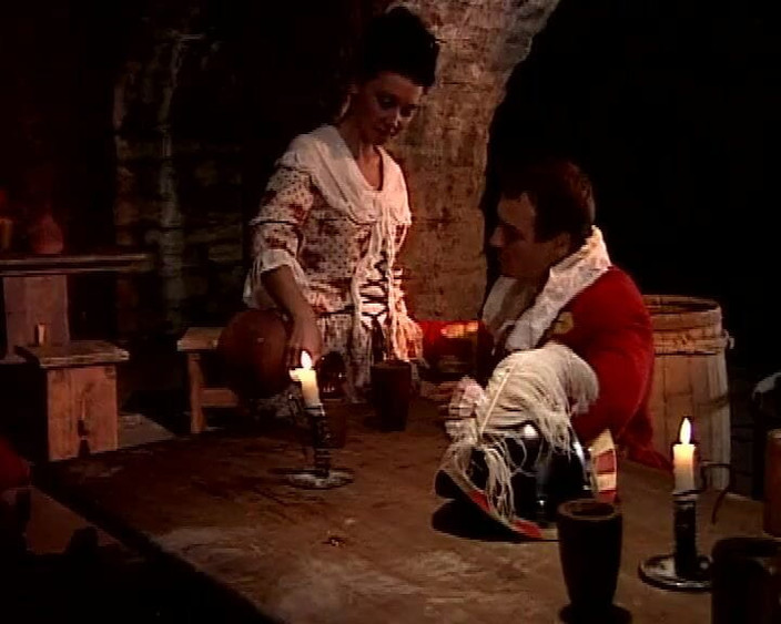 Top Line video: Duas histórias extraordinárias cheias de sexo e perversão com mulheres...