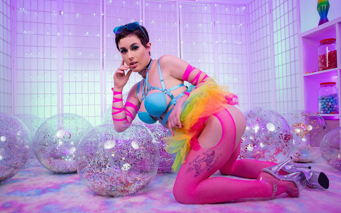 SwallowBay: La pazza ballerina olive glass succhia un cazzo vr