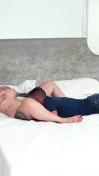 Friendzoned Gooner Finally Snaps and Subgirl Can't Resist His Desperation