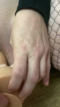 Utterly Sexy MILF
