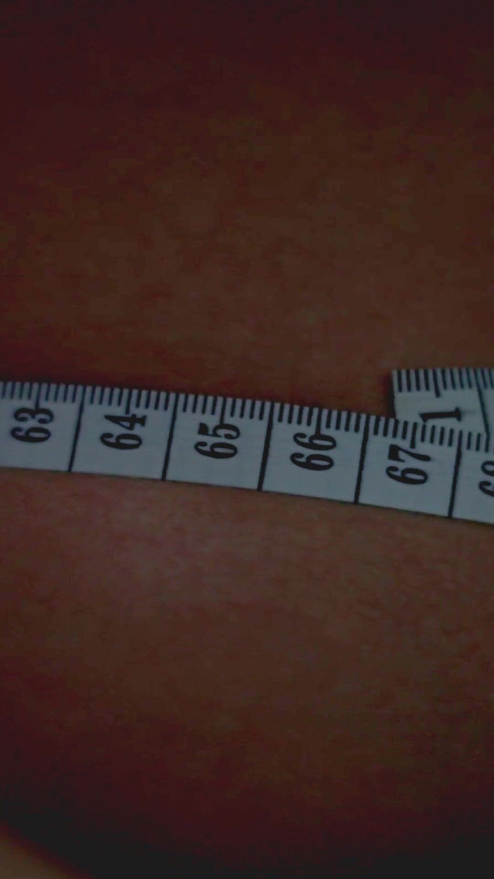 1THELMA: Mari ukur tubuh cantik ini bersama-sama