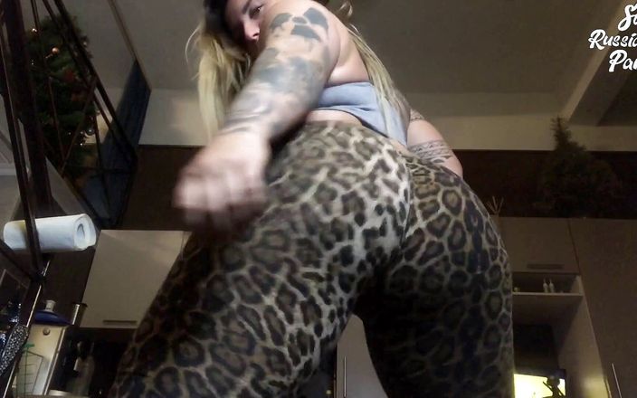 Swag Panda: Leopard leggings ass shaking and butt teasing