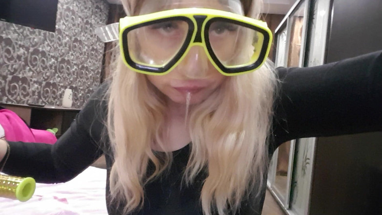 LarisaCum: Eu brinco com o tubo e chupo profundo xxx