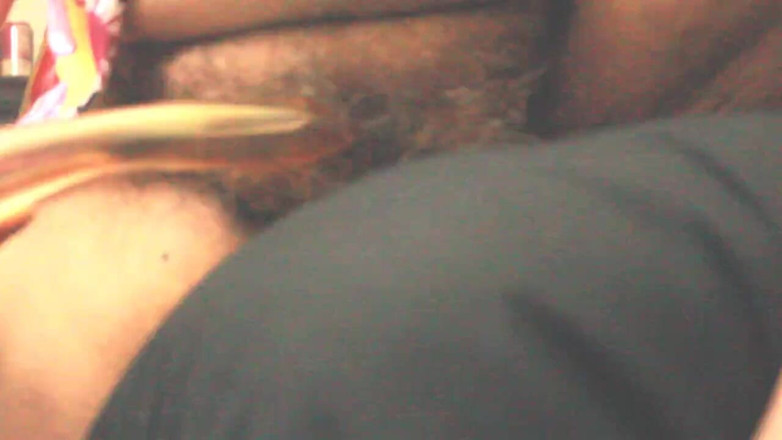 Haydee Rodriguez: Pepek berbulu bertemu dildo emas