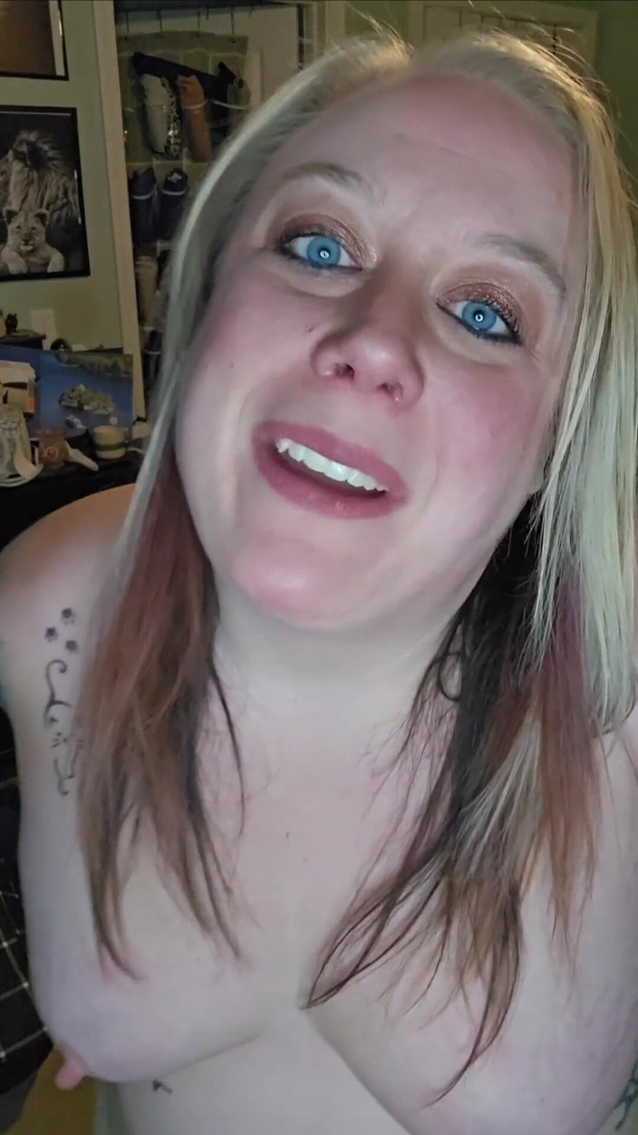 Jenn_sexxii: Roleplay - layanan pelanggan dengan posisi W strip, ngentot mesin seks,...