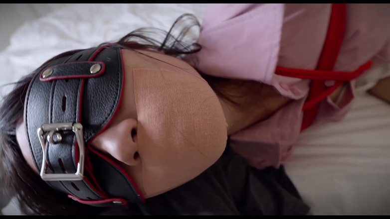 OrangeXXOO: Wardrobe Menyembunyikan Coquettishness