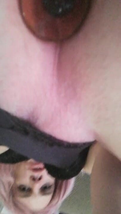 Sexy CDsissy: Palam punggung banci seksi bermain dengan lelaki dan perempuan seksi