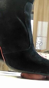 Trampling Cock
