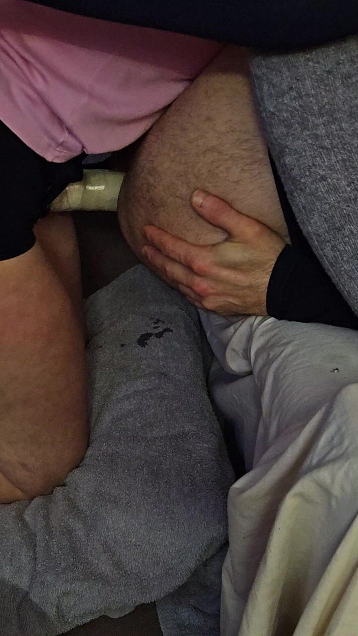 Skowirowi: 남편의 귀여운 엉덩이를 따먹어