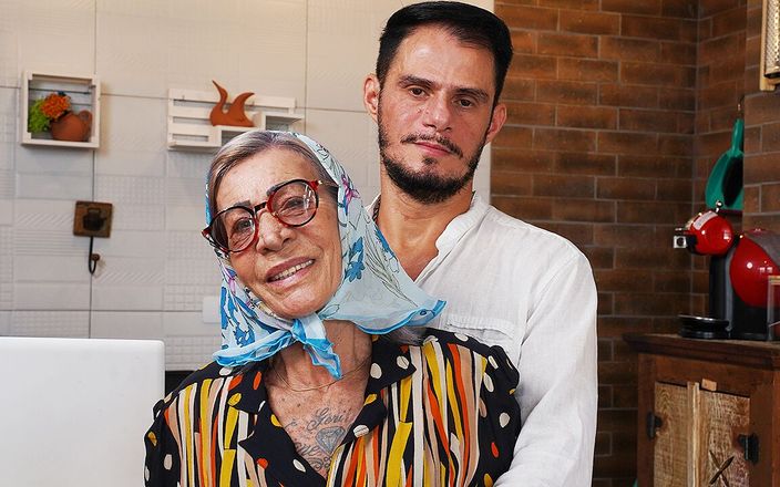 Only Taboo: Madura real de 77 años necesita sexo anal duro