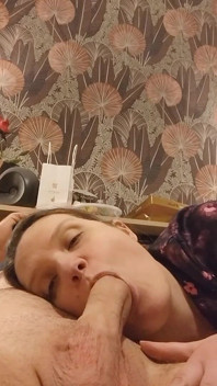 Chupa Y Unta a Su Joven Amante En Selfies