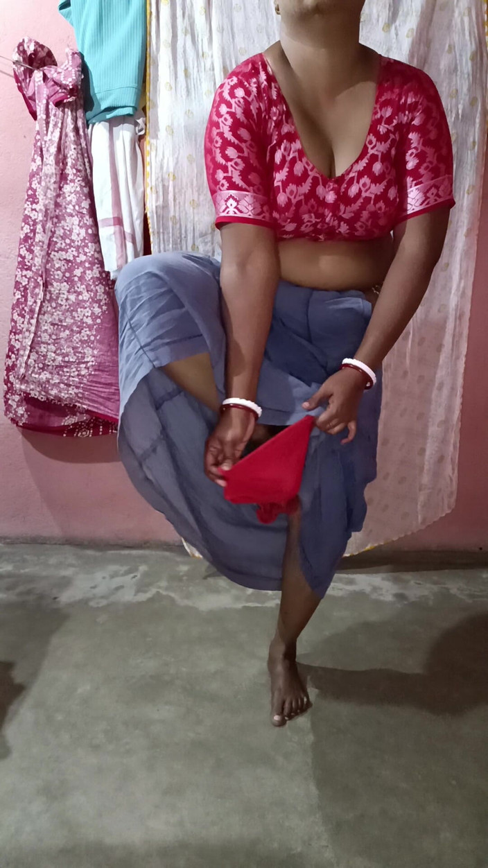 Pakhi0705: Sarı sari tek başına düşüyor