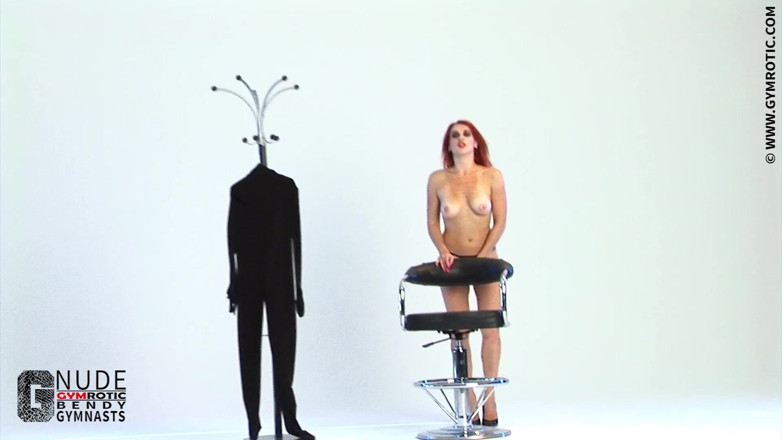ZentaiDolls: Lalka Zentai Contortion