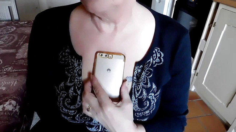 Nylon Ann: Scopata con le dita all'aperto