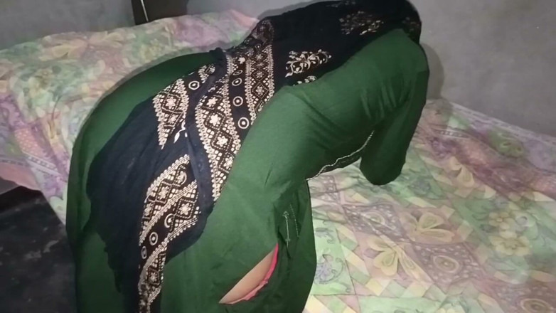 Savita5343: Sasur Bahu เย็ดตูด - Desi Indian Bahu โดนเย็ดตูดอย่างเจ็บปวดกับพ่อเลี้ยงเมื่อเธอรับของขวัญจาก sasurji
