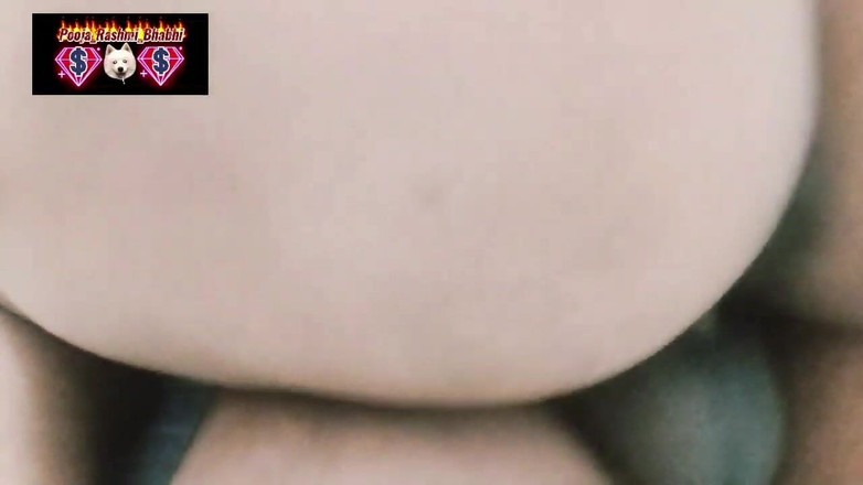 Pooja_Rashmi_Bhabhi: Pooja bir kez daha sikişiyor bölüm 2