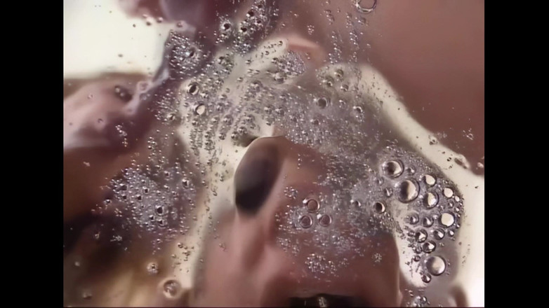 Cinema X: Garotas Brigam com um Pênis Grande (Parte 3)