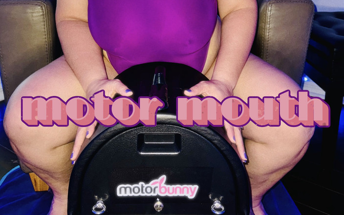 Peacock couple: Ústa motoru