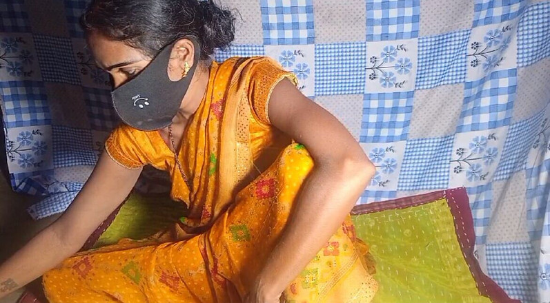 RadhaDevi: Hintli kadın ve erkek arkadaşı