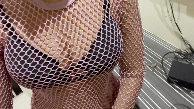 Sammy Sins: Baldız kayınbiraderi kız arkadaşının anılarından kurtarıyor.