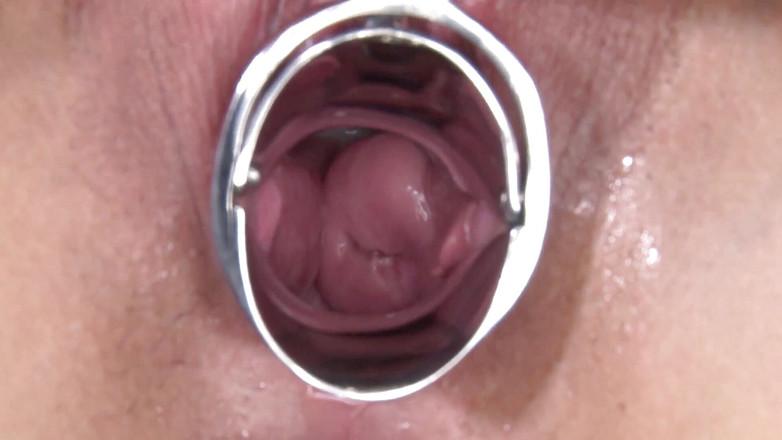 Caribbeancom: Prsatá asijská kočka dostane hračku do roztahování kundičky