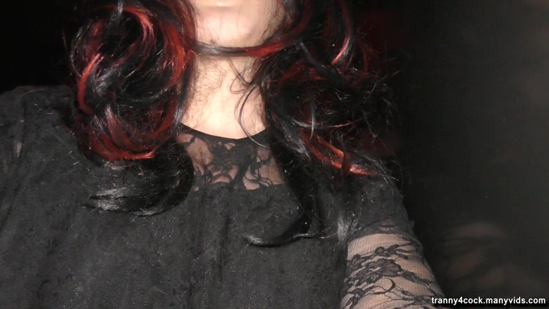Tranny 4 cock: 2020年2月、グローリーホールで見知らぬ3人に奉仕