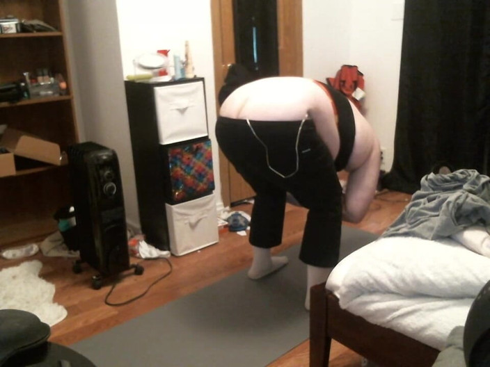 Roxxie rae page: Bullet Vibe Yoga