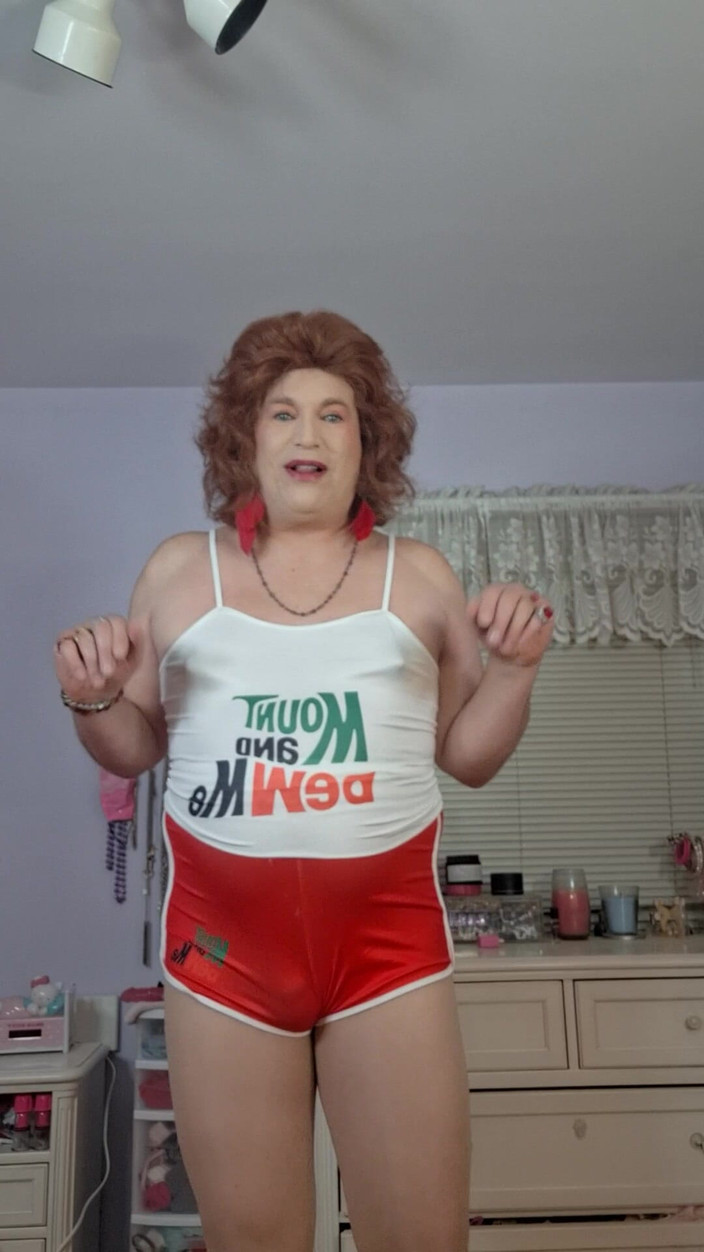 Victoria Lecherri: Moje sekretne życie jako Tranny Hotwife!