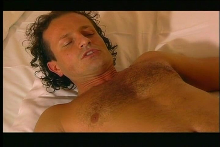 Cryptostudios: Nadržený host šuká blonďatou hotelovou personál