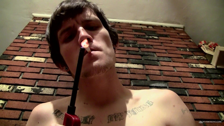 Boys Smoking: Lex Smokin przy kominku