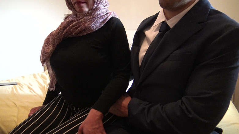 Souzan Halabi: Pelacur Kurdi dicrot di dalam sama pria Jerman di Berlin