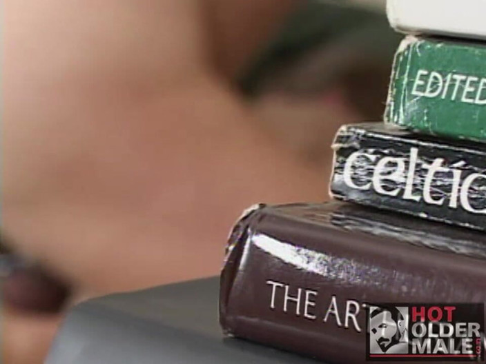 Pantheon men: Stepdaddy Hunt 3: Time to Fuck