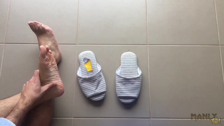 Manlyfoot: Aku yakin ud love menjajal lidahmu di antara jari kakiku -...