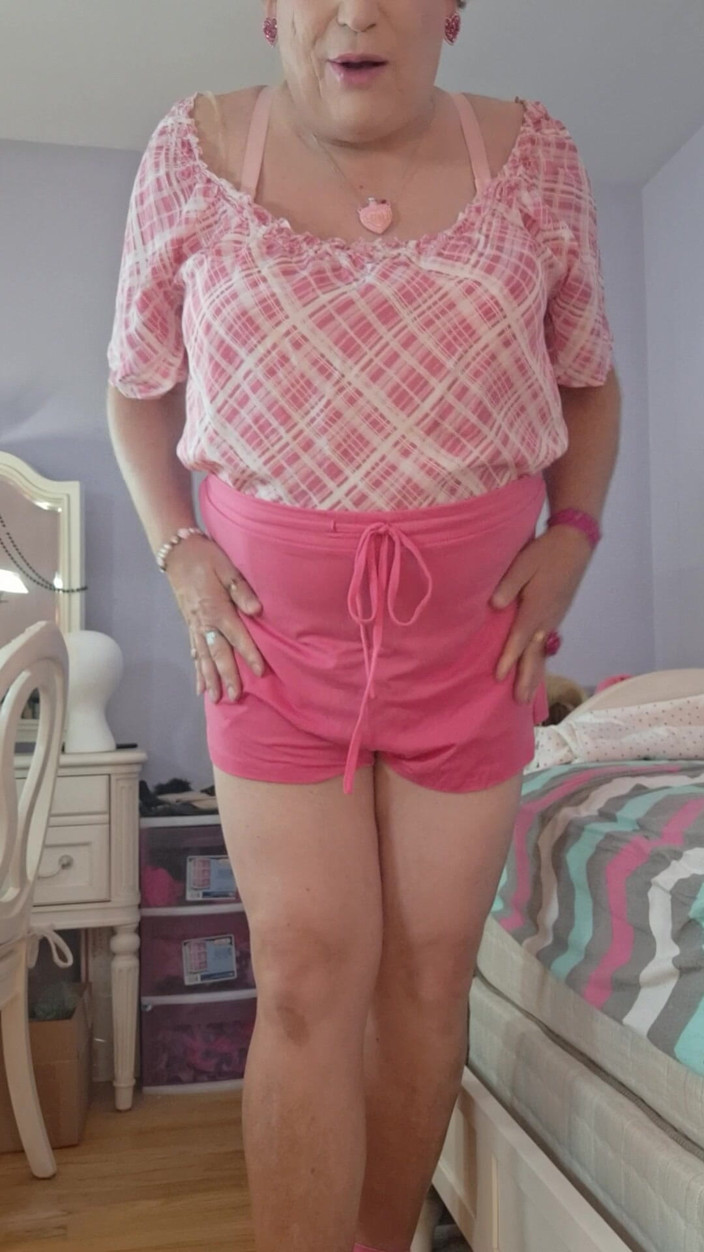 Victoria Lecherri: Soft Curvy and Plump T-gilf Waiting for Her Hot Young...