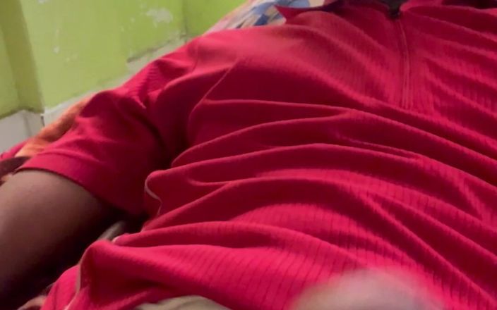 Indianboysayan [deactivated]: Un minet asiatique joue avec sa bite à grosse bite noire