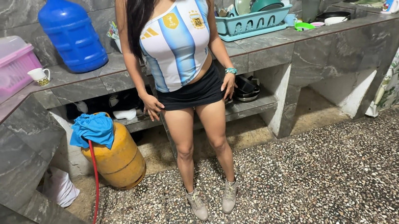 InsaciableX: A Woman in the Park Accepted My Invitation and I...