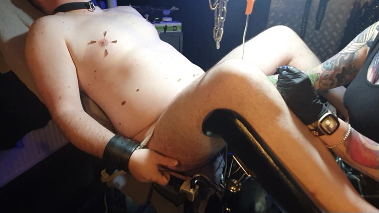 Femdom-Team-German: The Slave Gets a Thick Bag with 500ml Saline Solution - Part 1/4