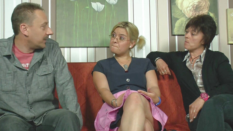 Mature Climax - 100% Mature Videos: Mogen slampa och sexig tonåring är tilltalande gammal mans hårda kuk